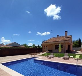 Casa con piscina cerca de Salamanca Casa con piscina cerca de Salamanca